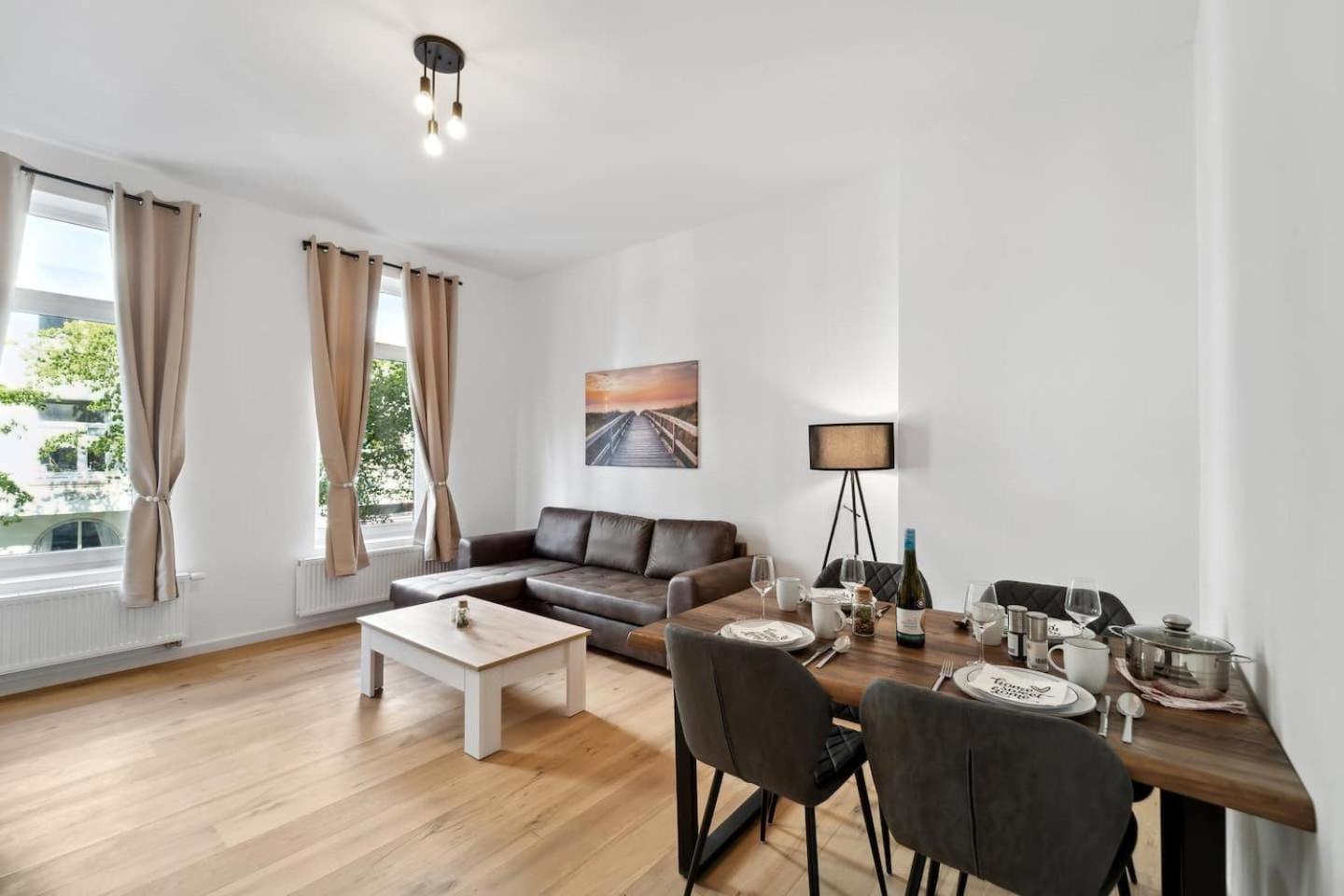 Infinity Stay Ferienapartments Rheinstrasse Wilhelmshaven Exterior foto