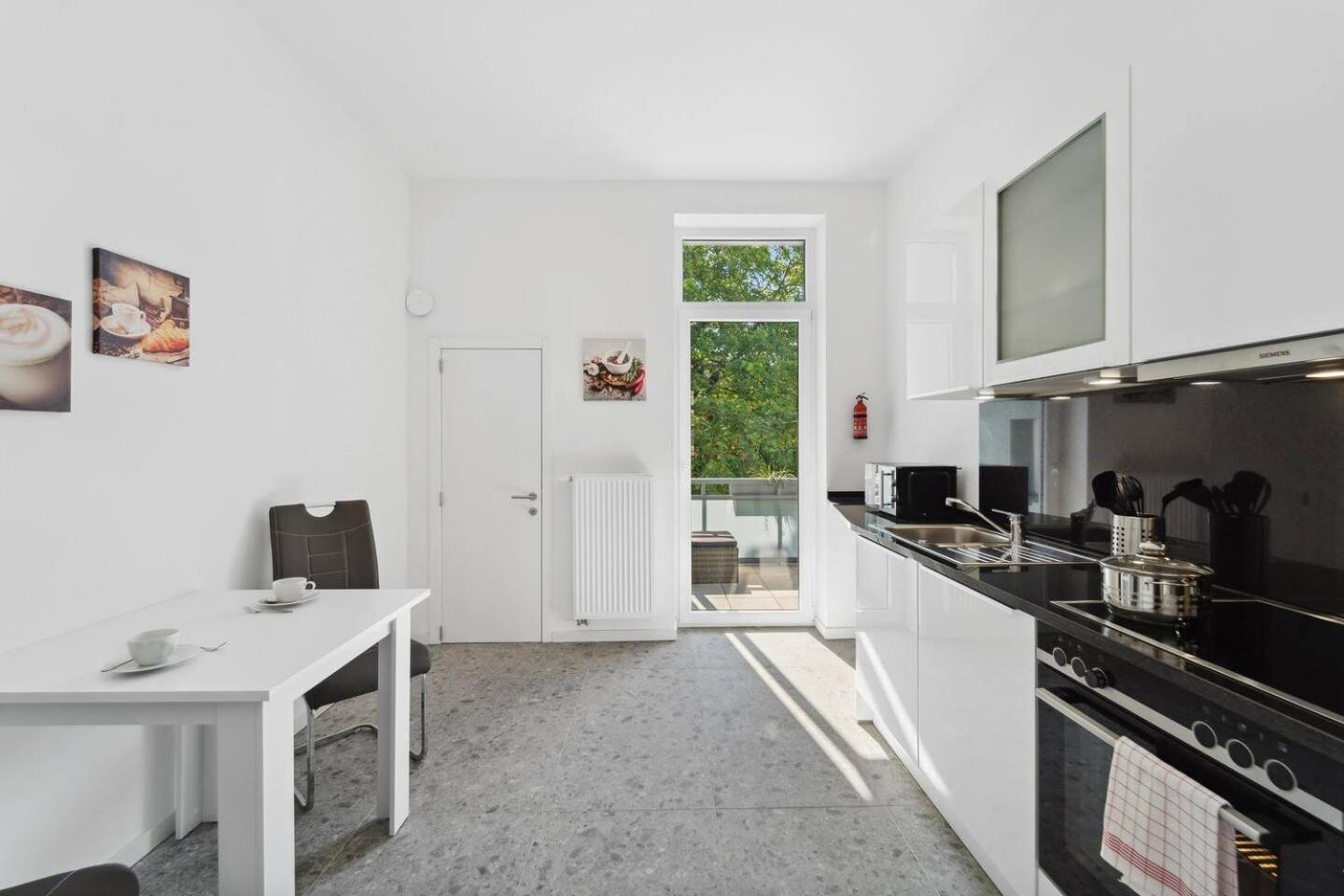 Infinity Stay Ferienapartments Rheinstrasse Wilhelmshaven Exterior foto