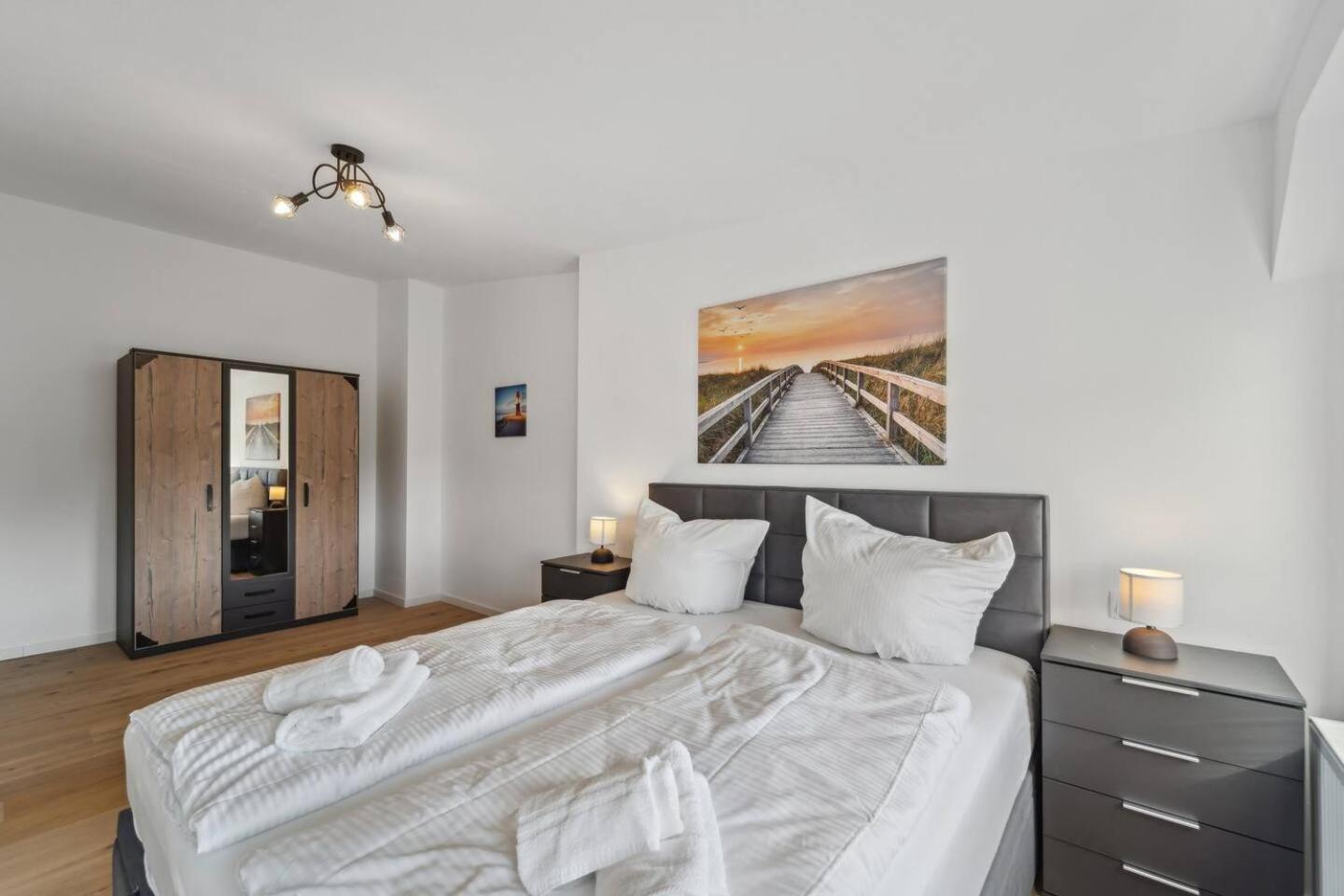 Infinity Stay Ferienapartments Rheinstrasse Wilhelmshaven Exterior foto